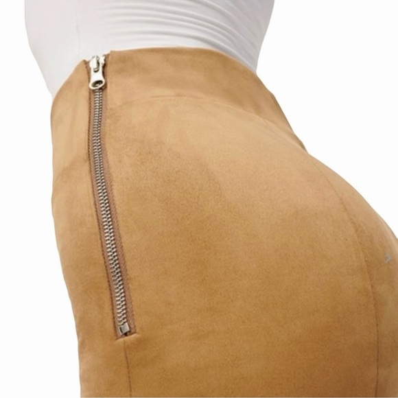 Good American Suede Pants - Picture 6 of 6